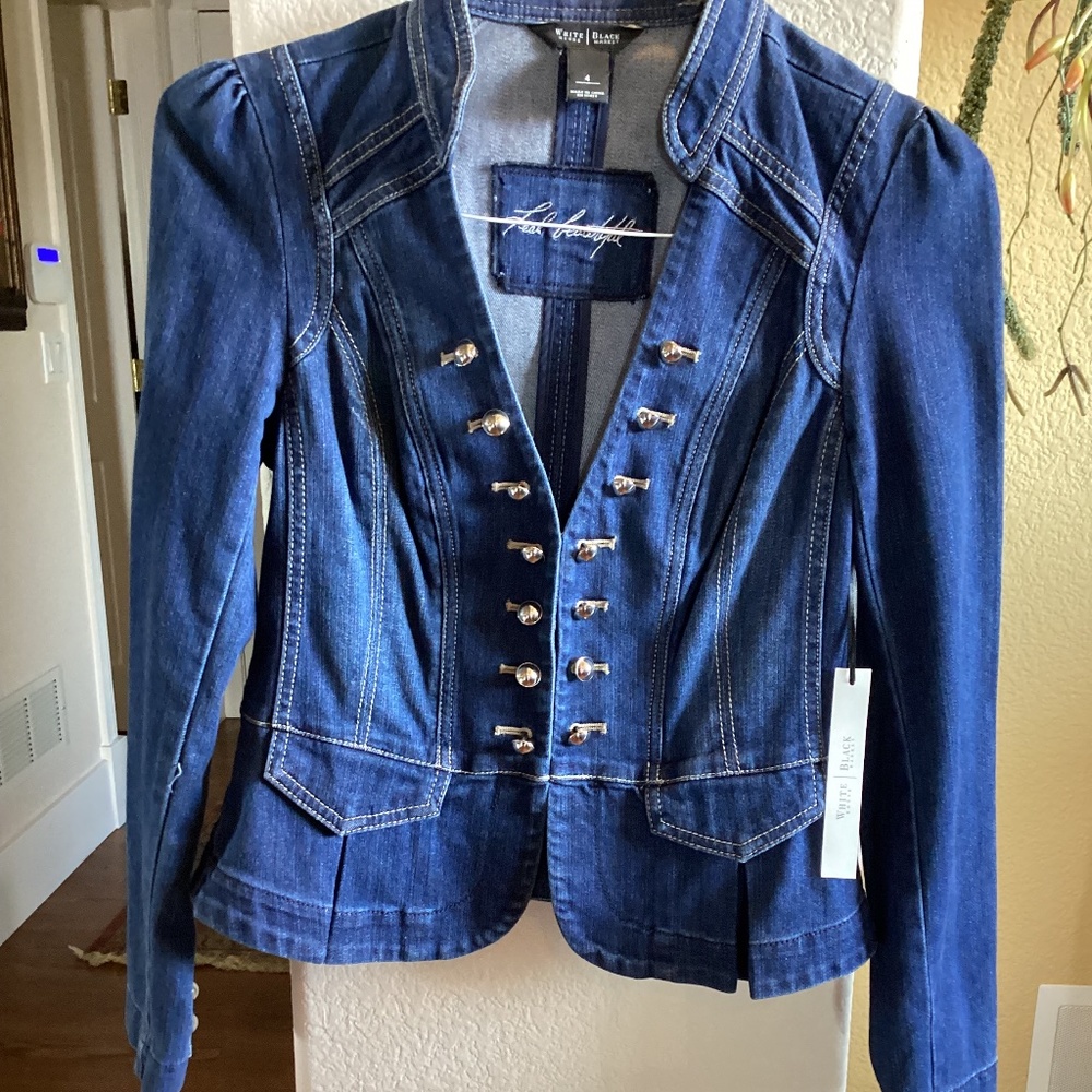 Brand New White House Black Market Puff Sleeve Denim Jacket Size 4